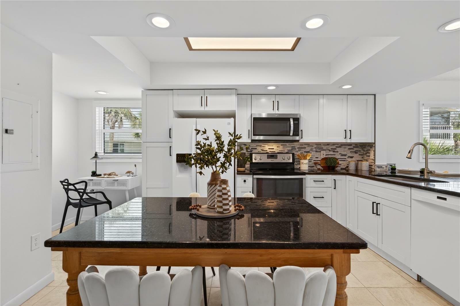 Property Photo: 5031 N Beach Road 118 FL 34223