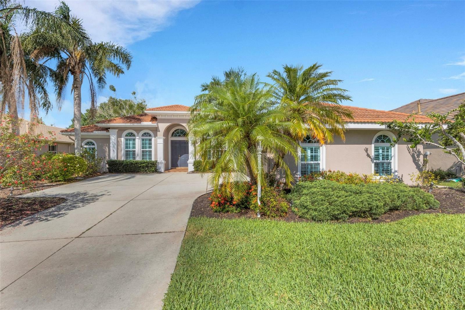 Property Photo: 8102 Waterview Boulevard FL 34202