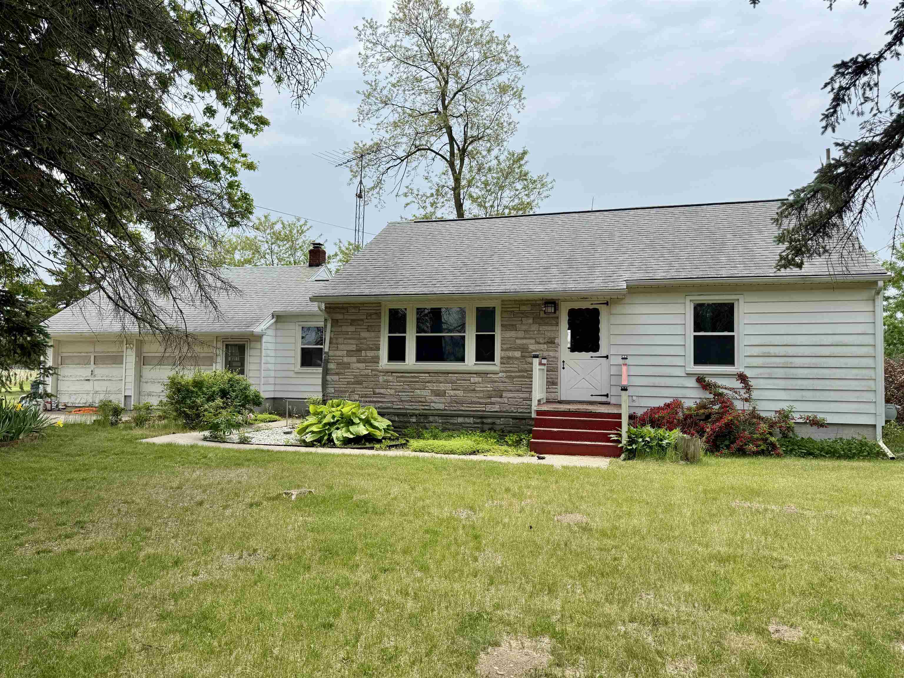 Property Photo: 2428 Burnside Road Road MI 48506