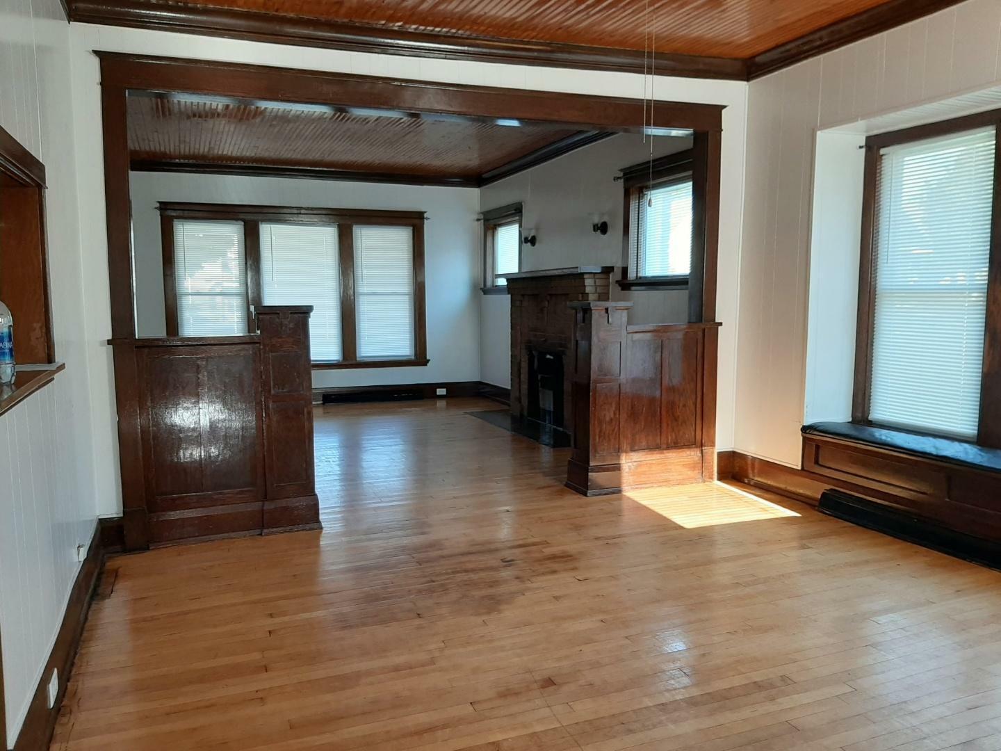 Property Photo: 616 N 14th St WI 53081
