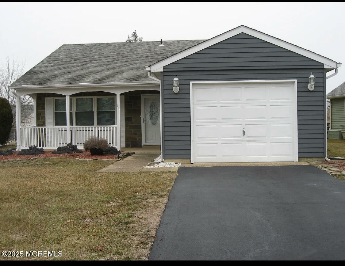 Property Photo: 14 Edgeware Place NJ 08759