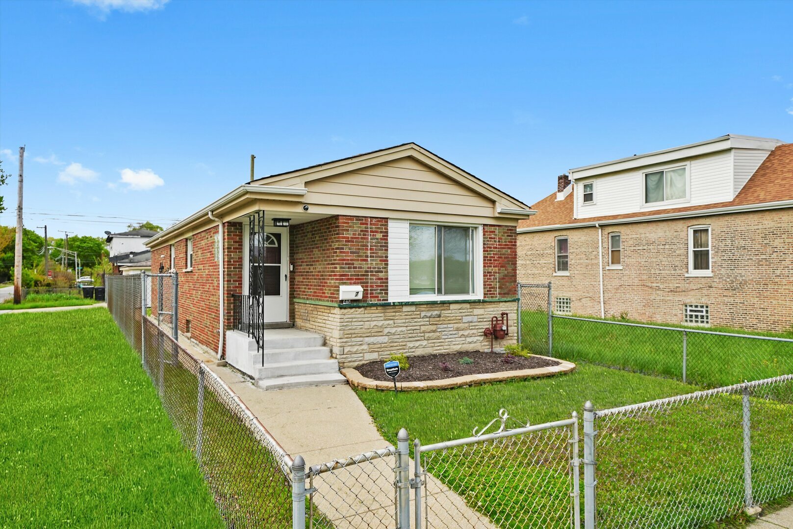 Property Photo: 457 E 91st Street IL 60619
