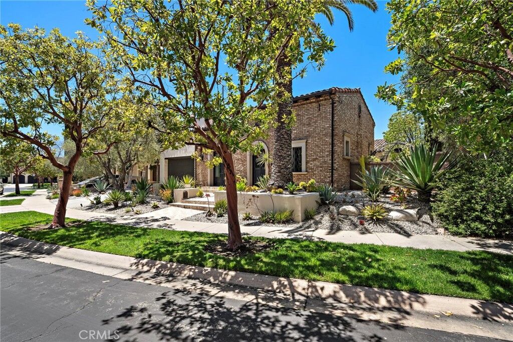 Property Photo: 2 Night Sky CA 92657