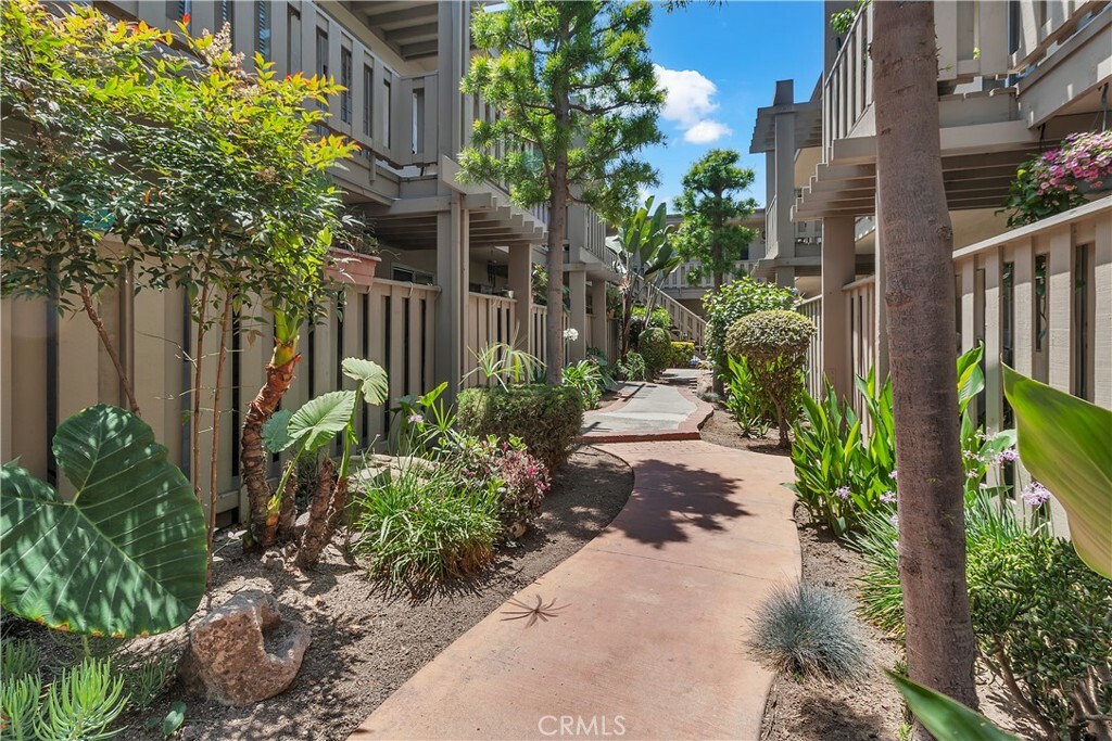 Property Photo:  3265 Santa Fe Avenue 145  CA 90810 