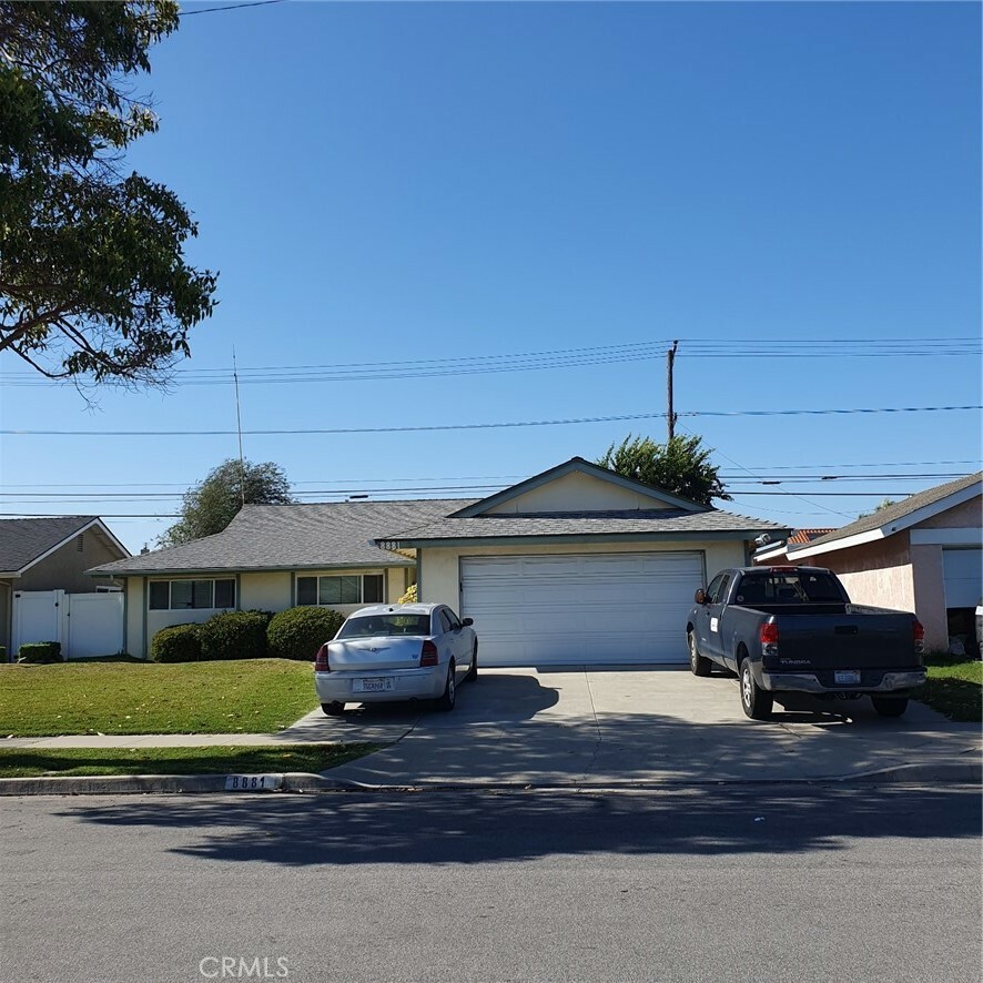 8881 Albatross Drive  Huntington Beach CA 92646 photo