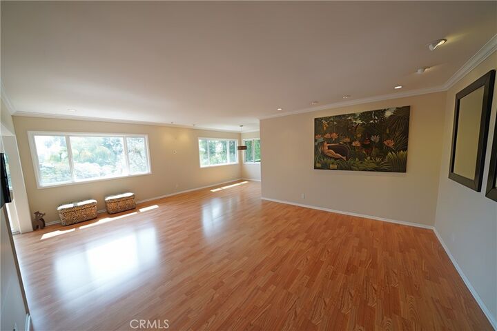 1525 N Hayworth Avenue 304  Los Angeles CA 90046 photo