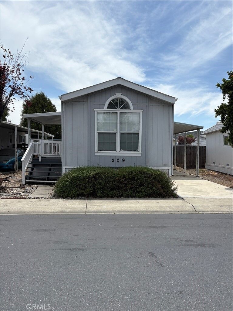 Property Photo:  3960 Higuera S 209  CA 93401 