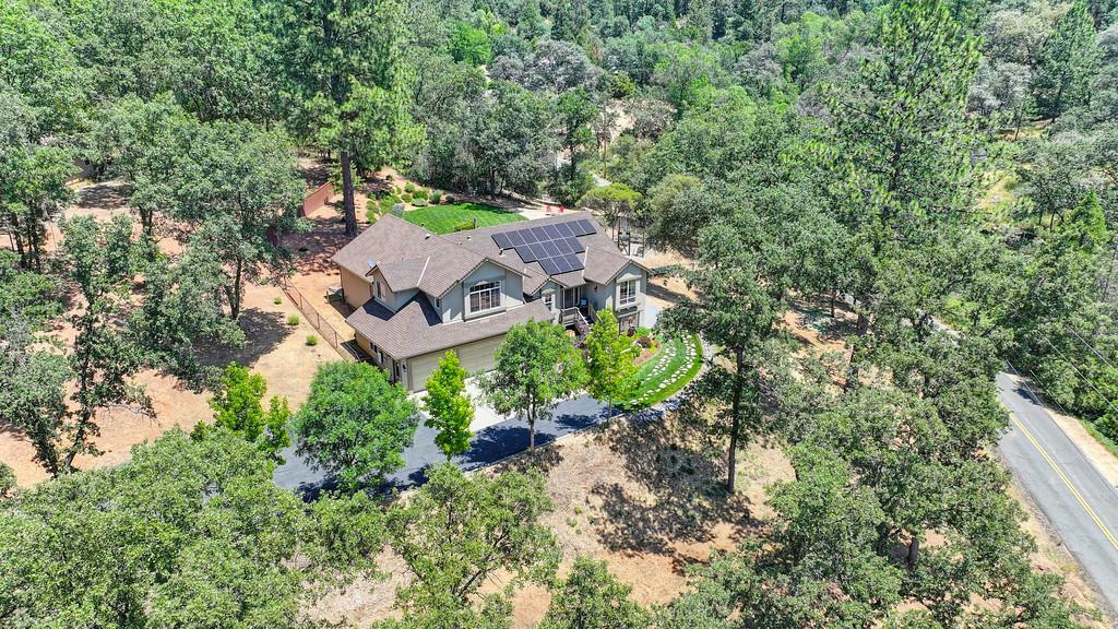 Property Photo: 612 Red Bud Lane CA 95722