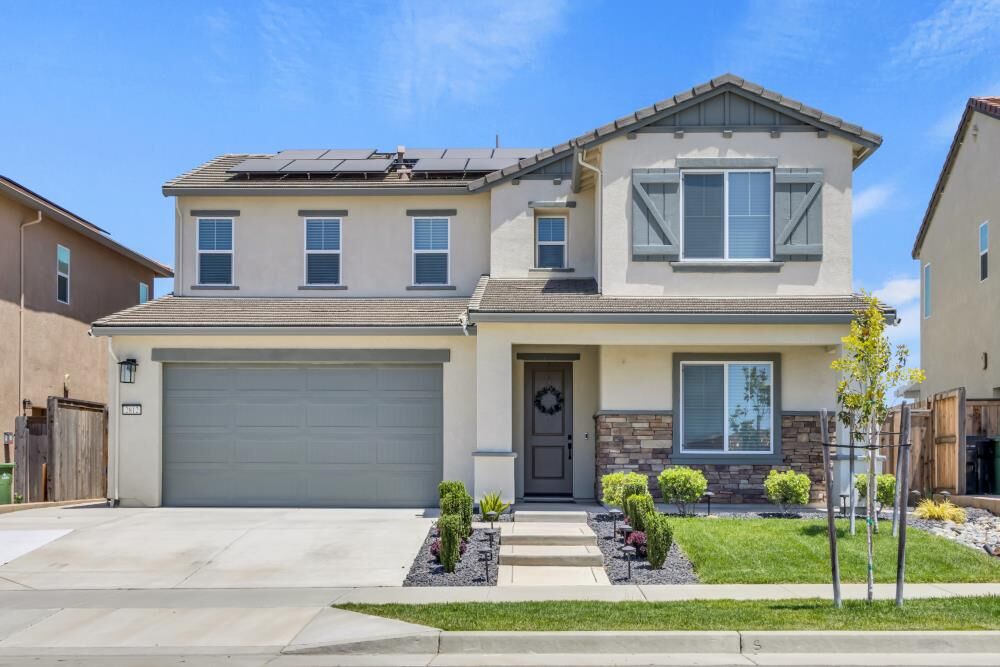 Property Photo:  2812 Declaration Avenue  CA 95648 