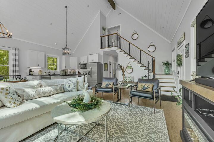 Property Photo: 420 Holiday Haven Dr TN 37166