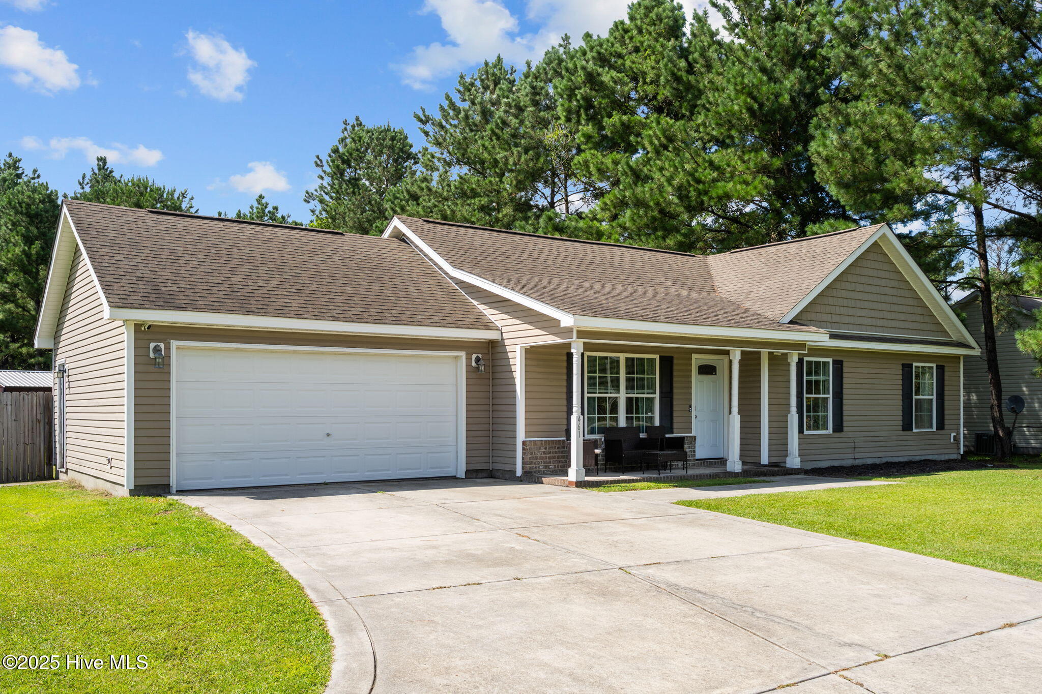 Property Photo:  461 Springhill Road  NC 28555 