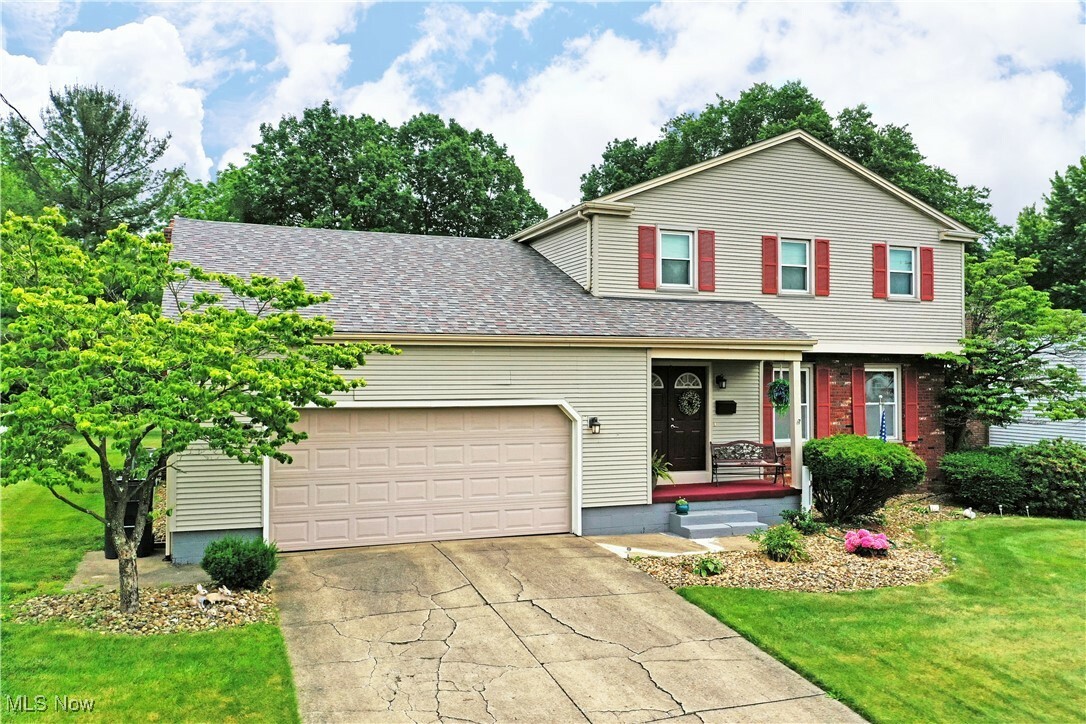 Property Photo: 6629 Appleridge Drive OH 44512