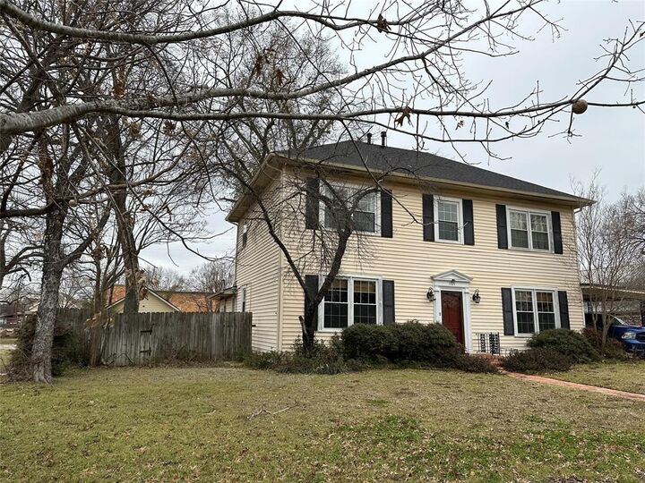 Property Photo: 509 E Main Street TX 76667