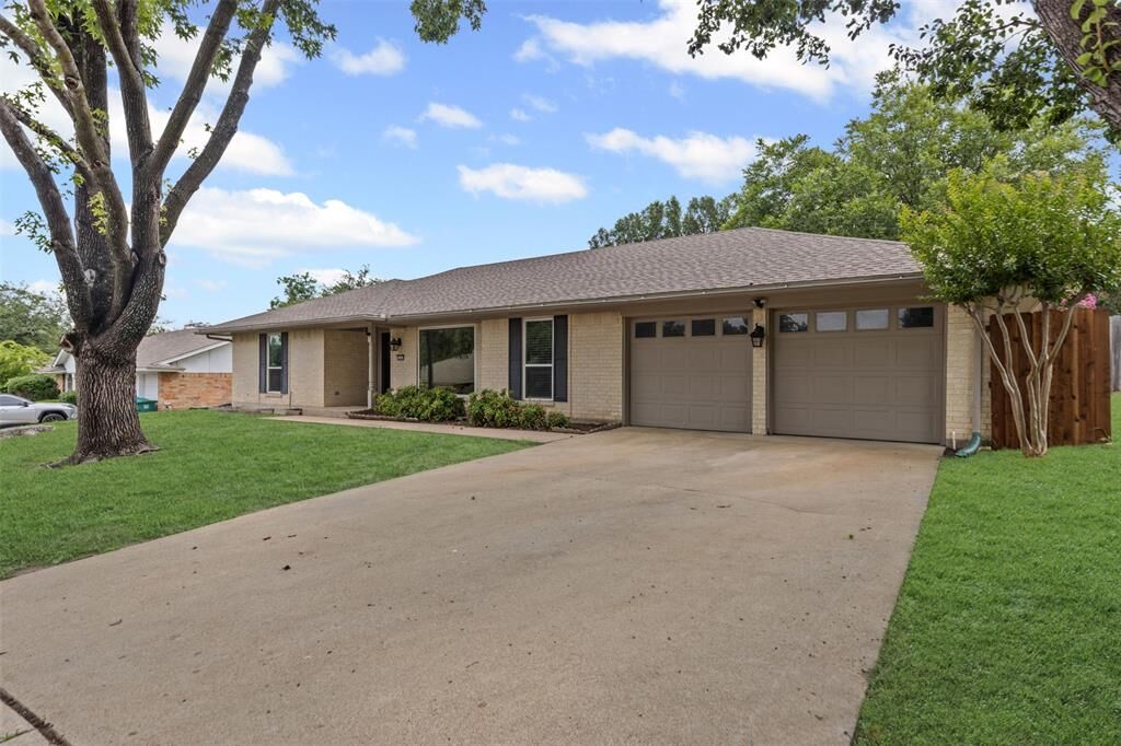 Property Photo:  6767 Winifred Drive  TX 76133 
