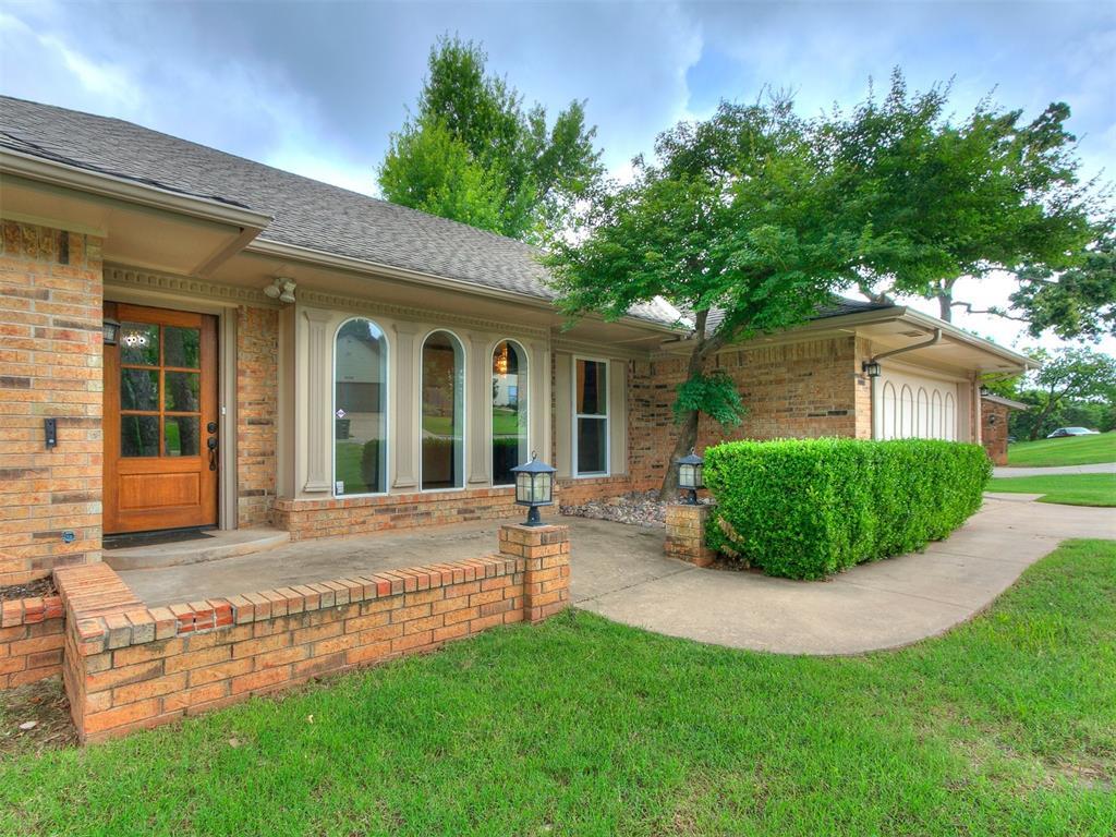 Property Photo: 908 Carfax Road OK 73034