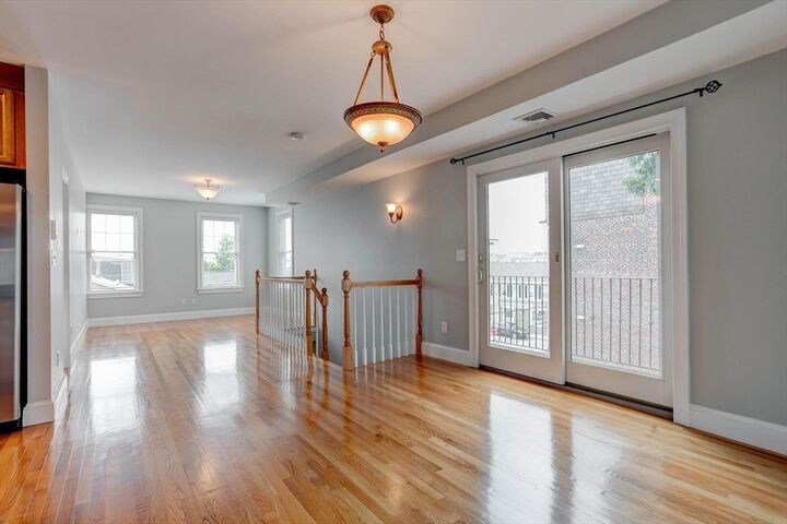 Property Photo: 168 W Ninth 3 MA 02127