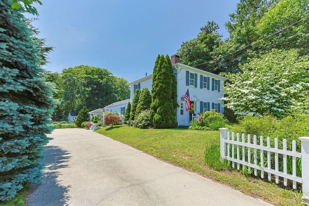 Property Photo:  463 Route 6A  MA 02675 