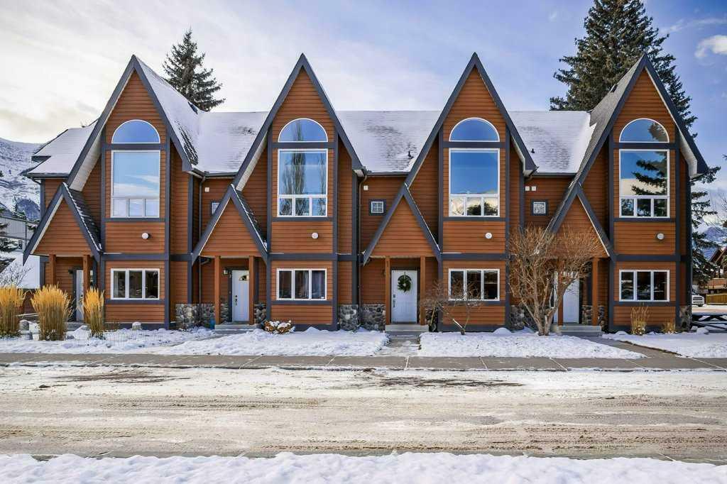 Property Photo:  601 4 Street 3  AB T1W 2G7 
