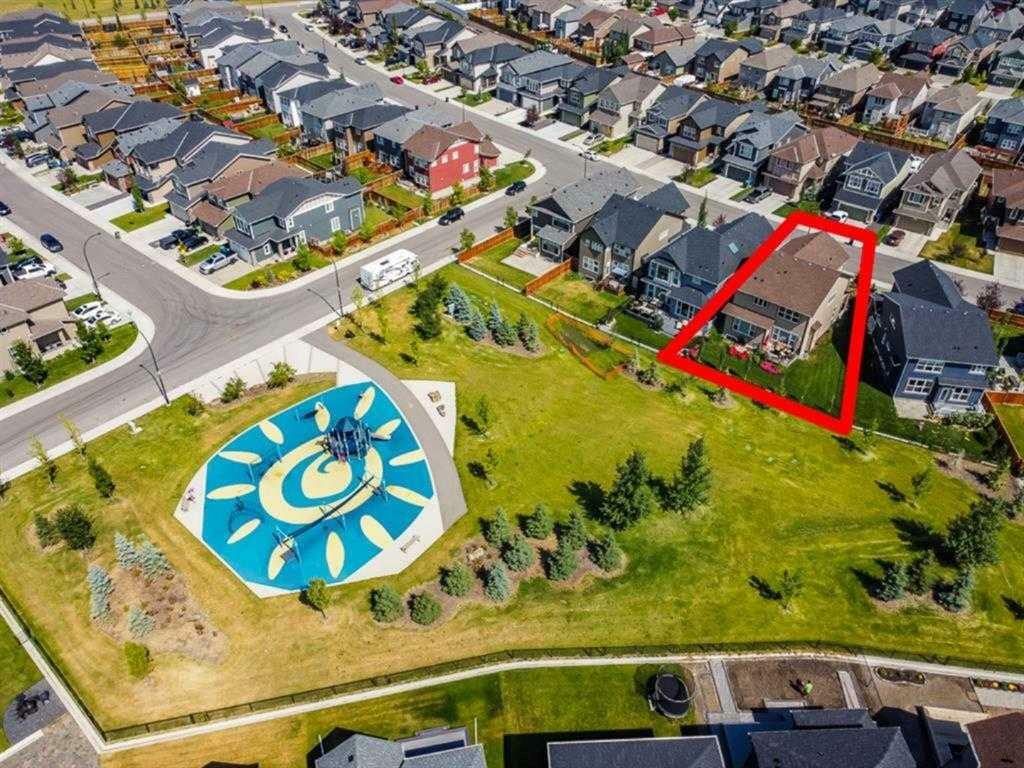 Property Photo: 89 Legacy Lane SE AB T2X 1Y7