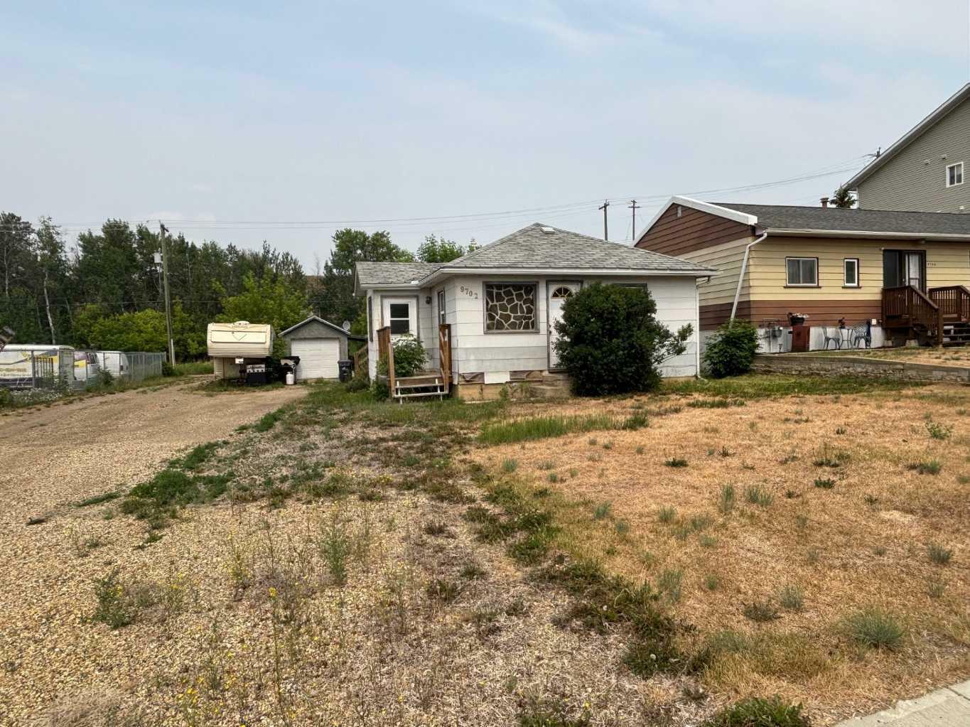 9702 94 Avenue  Peace River AB T8S 1J1 photo