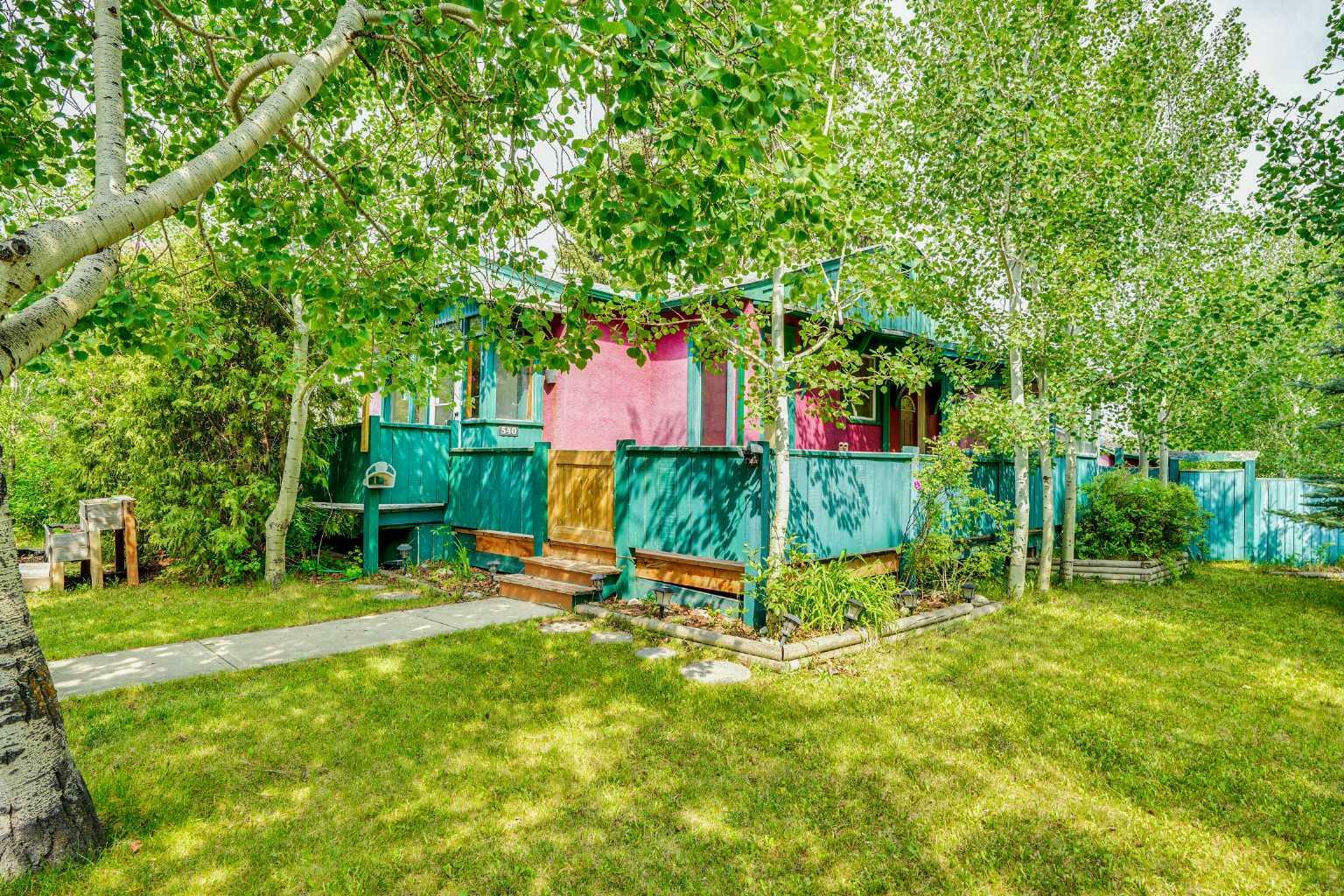 540 17 Avenue NE  Calgary AB T2E 1M1 photo