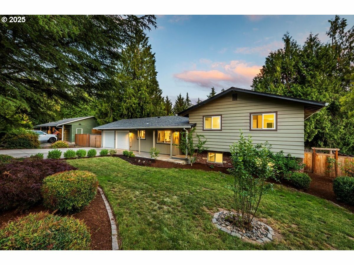 Property Photo: 10410 SW Washington St OR 97225