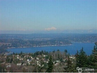 Property Photo: 17097 SE 58th Street WA 98006