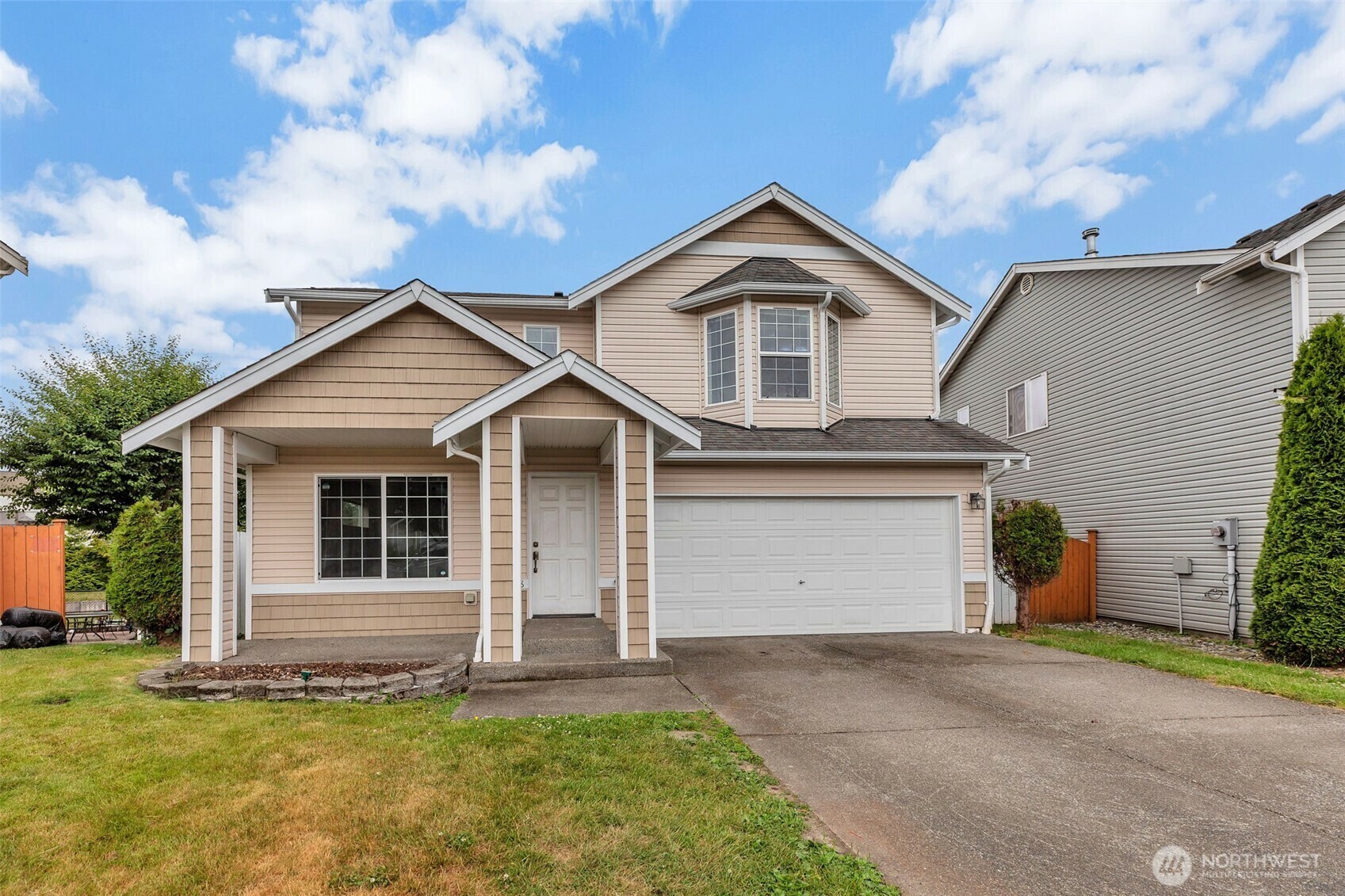 Property Photo: 728 95th Court SE WA 98208