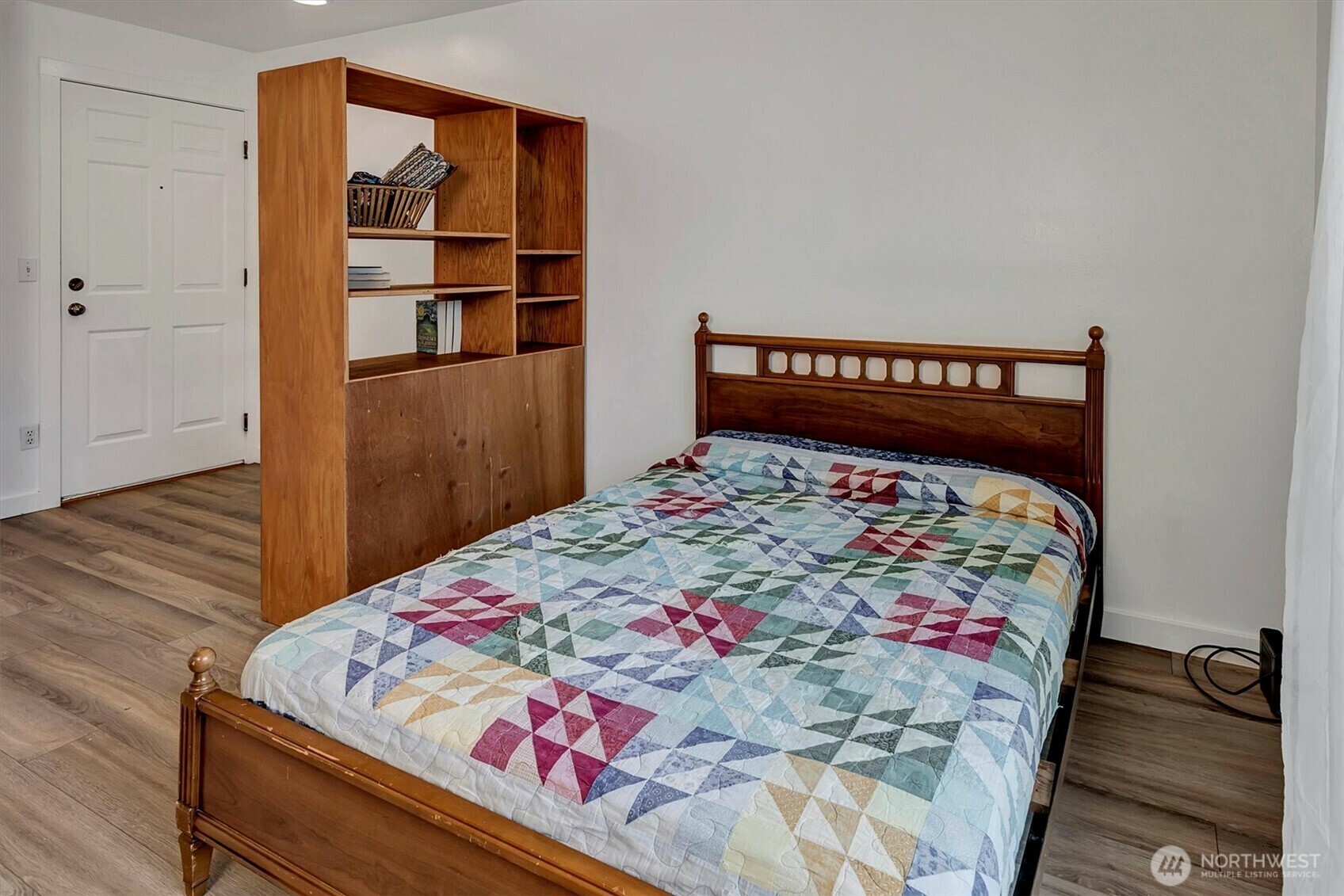 Property Photo: 712 E Denny Way 502 WA 98122