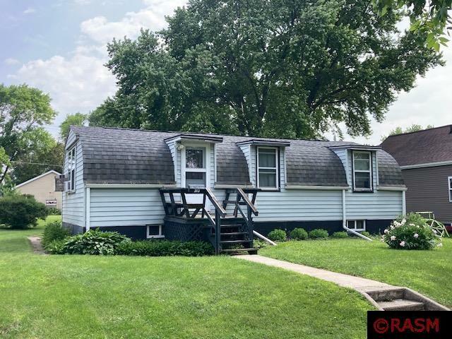 Property Photo:  313 Linden Street SE  MN 56085 