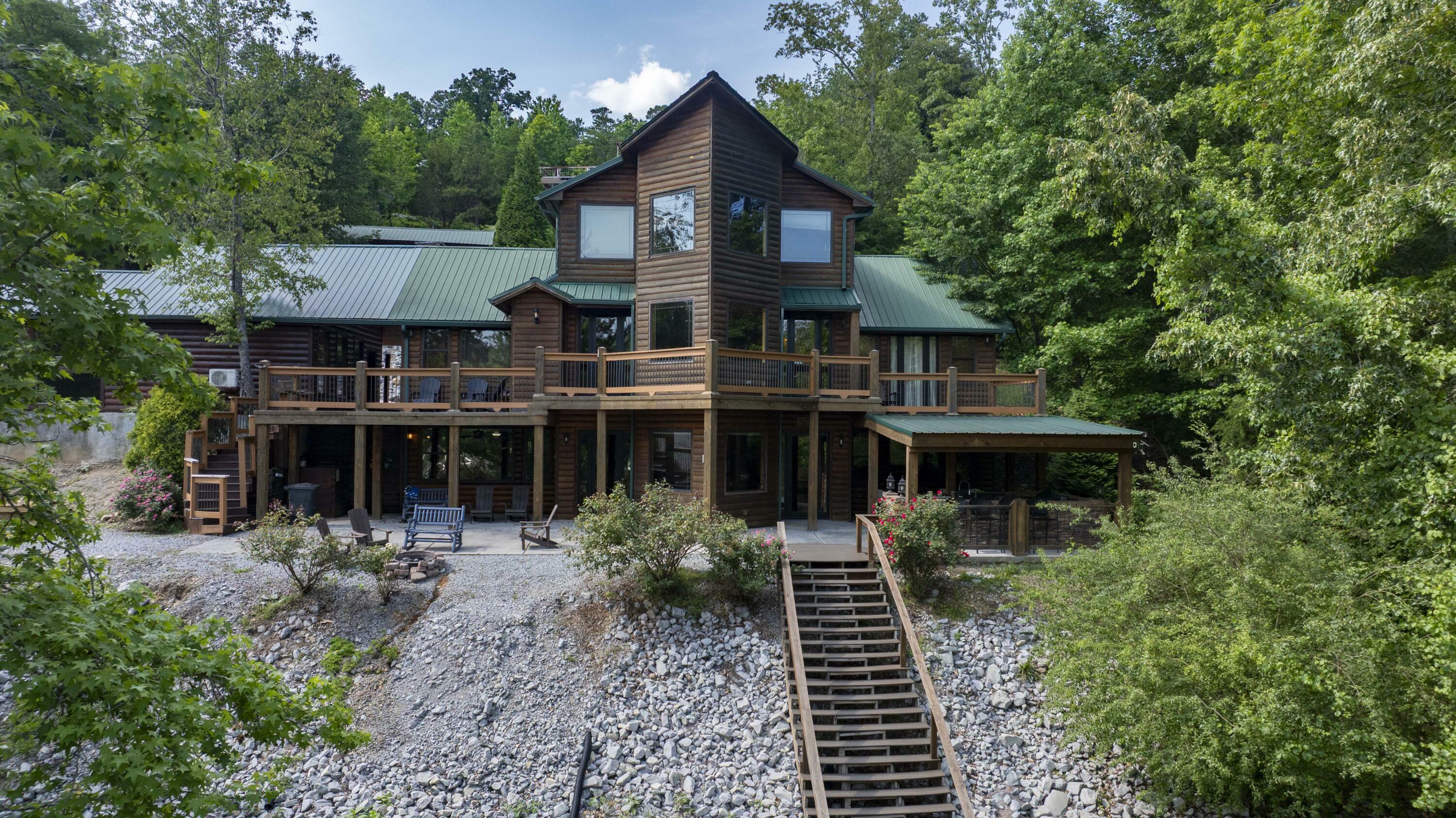 Property Photo: 550 Sertoma Drive TN 37321