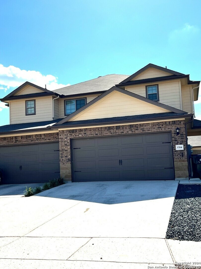 1514 Lucille St  Seguin TX 78155 photo