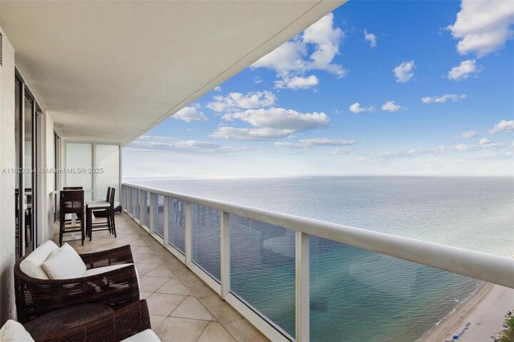 Property Photo:  1830 S Ocean Dr 4803  FL 33009 