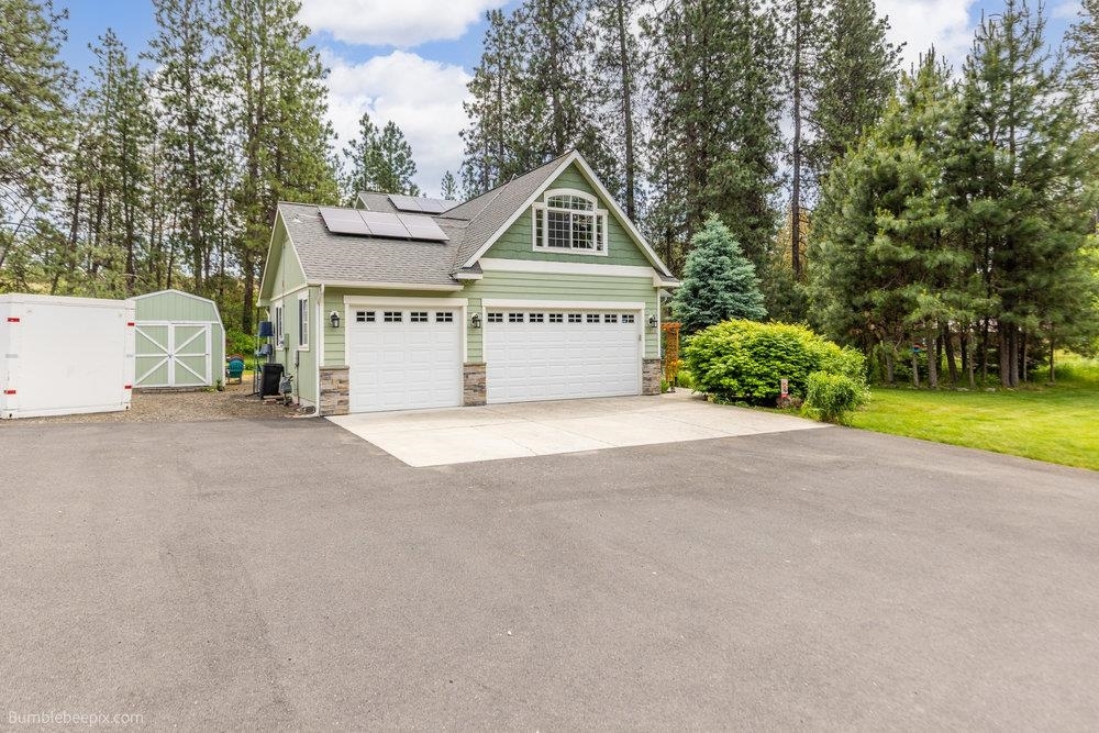 Property Photo: 1629 S Royal St WA 99224