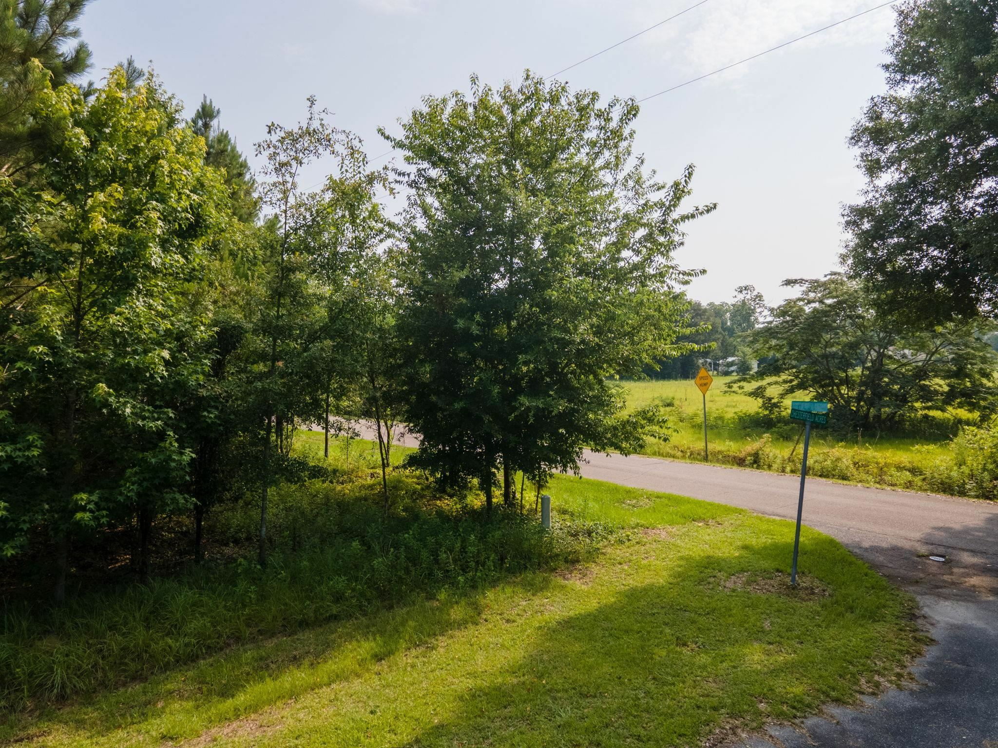 Property Photo: 14 Chesterfield Road FL 32351