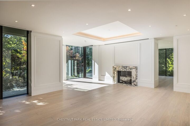 Property Photo: 7 Dale Avenue 205 ON M4W 1K2
