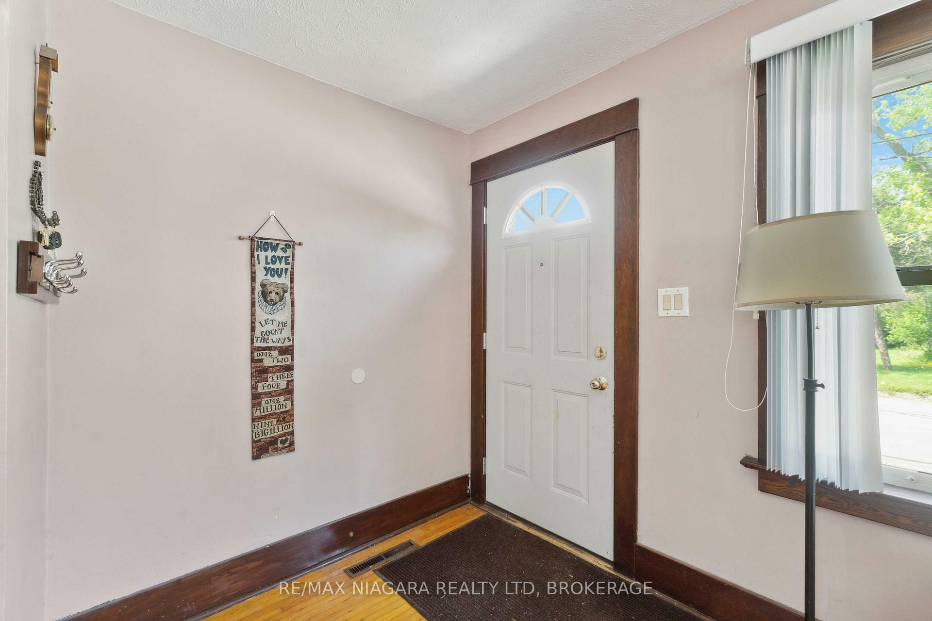 Property Photo: 305 Emerick Avenue ON L2A 2W6