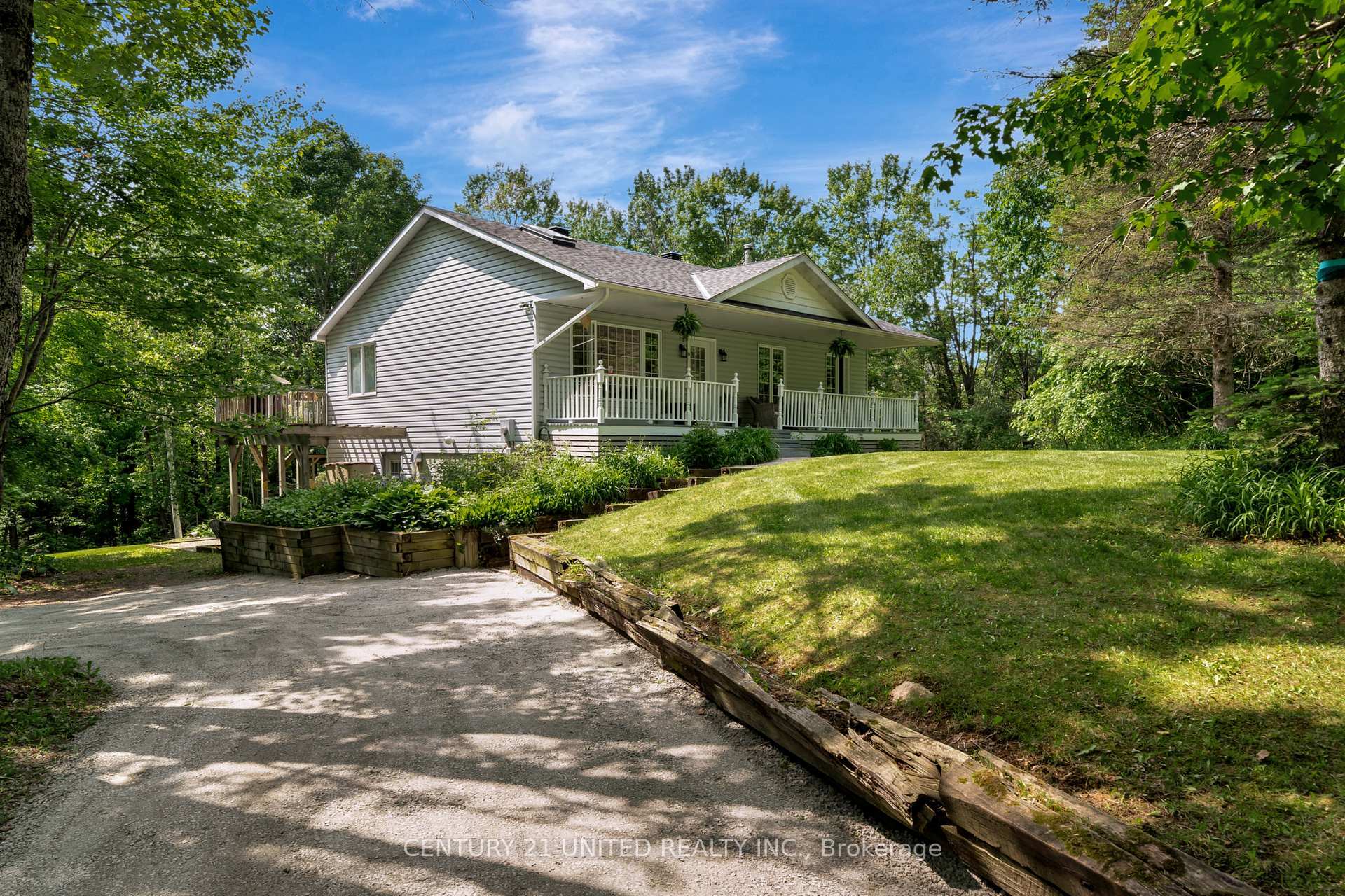 Property Photo: 62 McCauley'S Road ON K0L 1A0