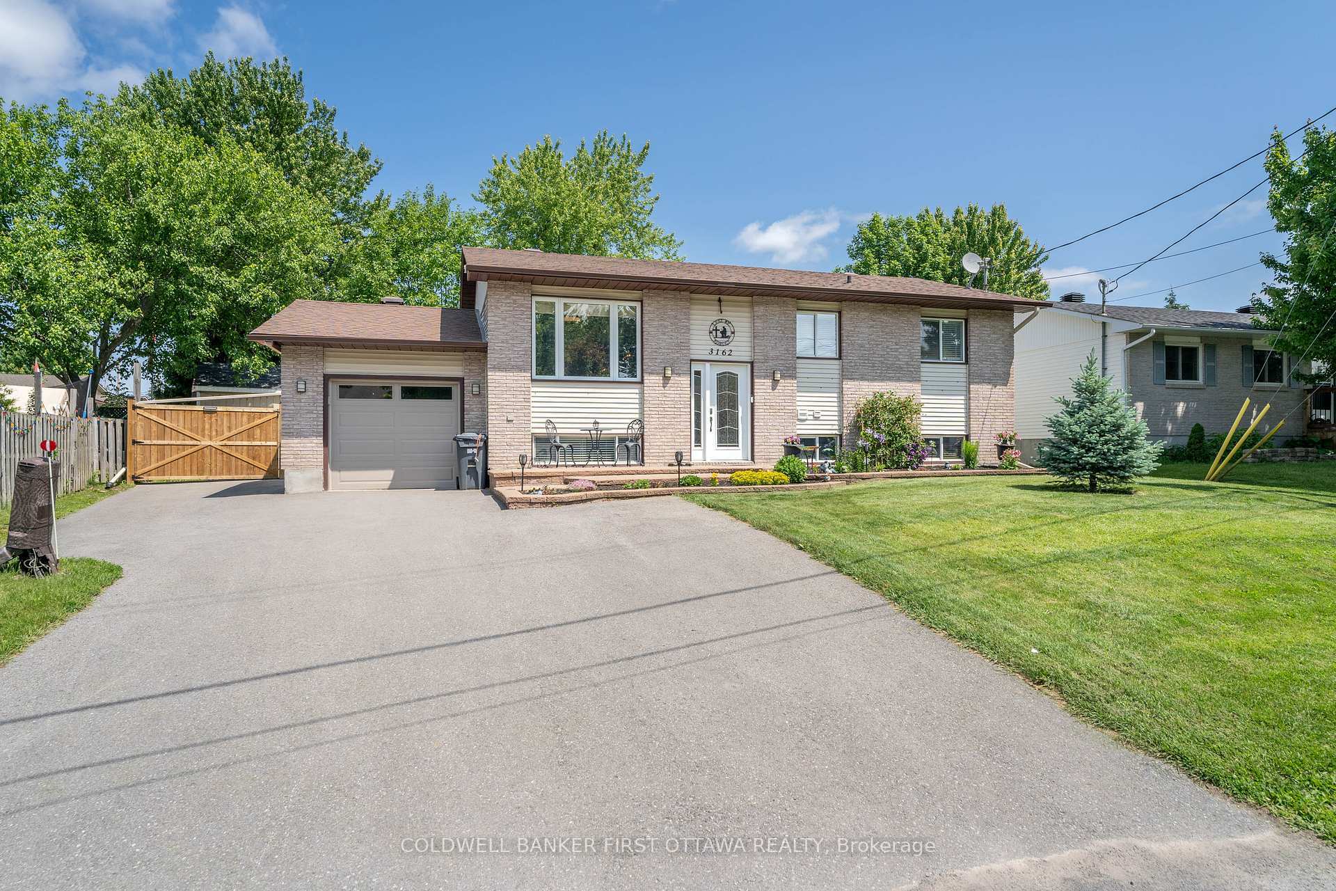 Photo de la propriété: 3162 Lemay Circle ON K4K 1A5