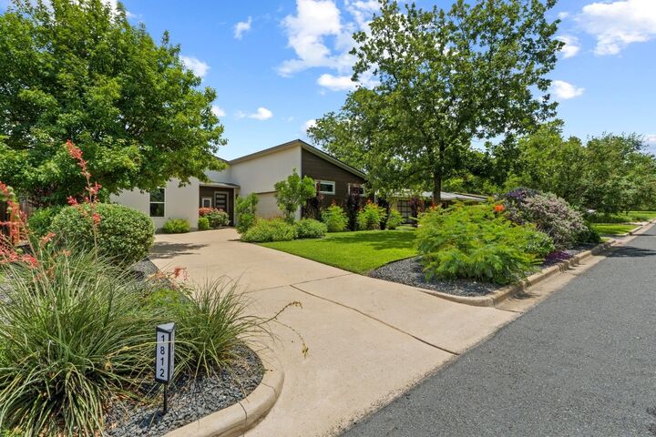 1812 Aggie Lane  Austin TX 78757 photo