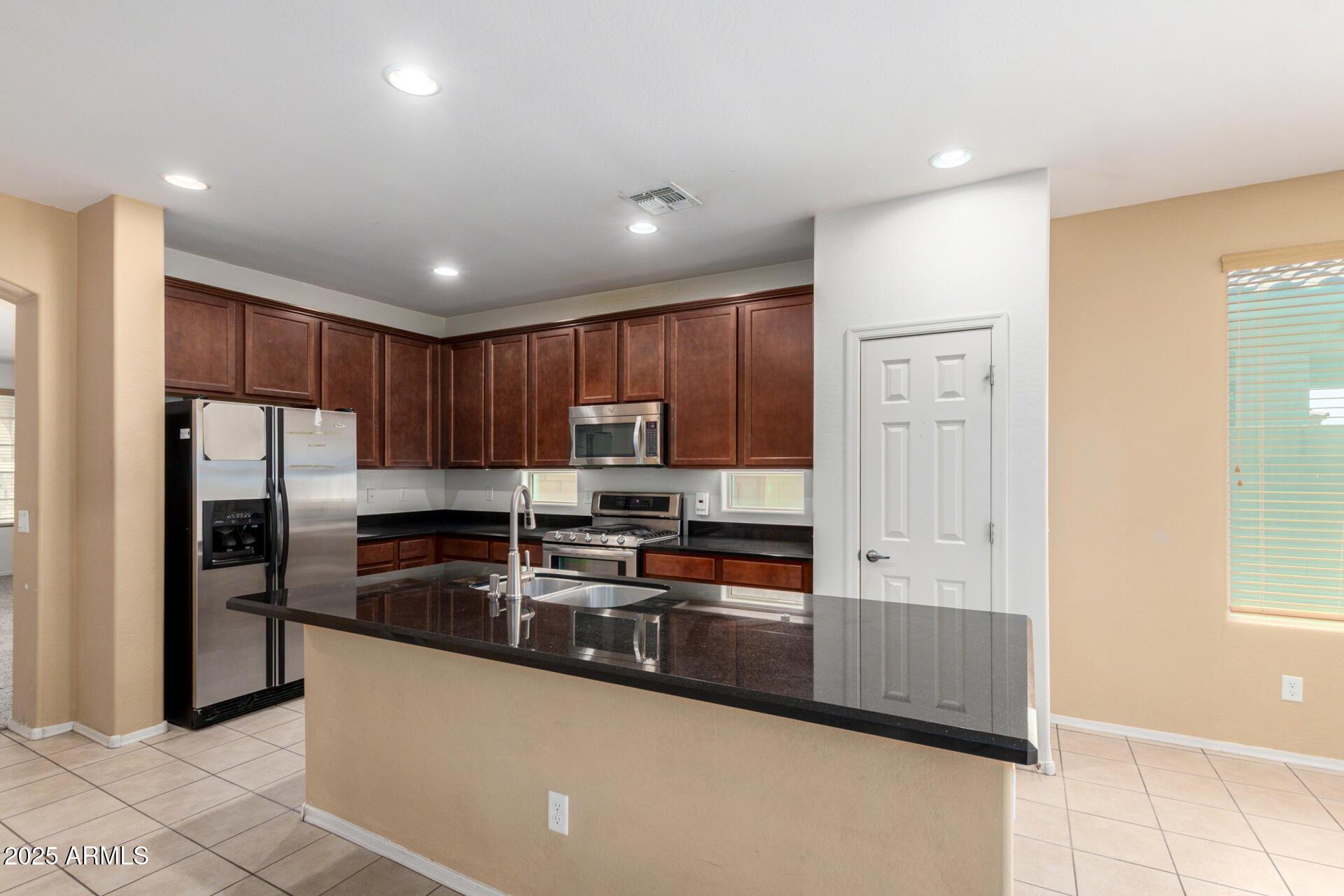 Property Photo: 15588 W Devonshire Avenue AZ 85395