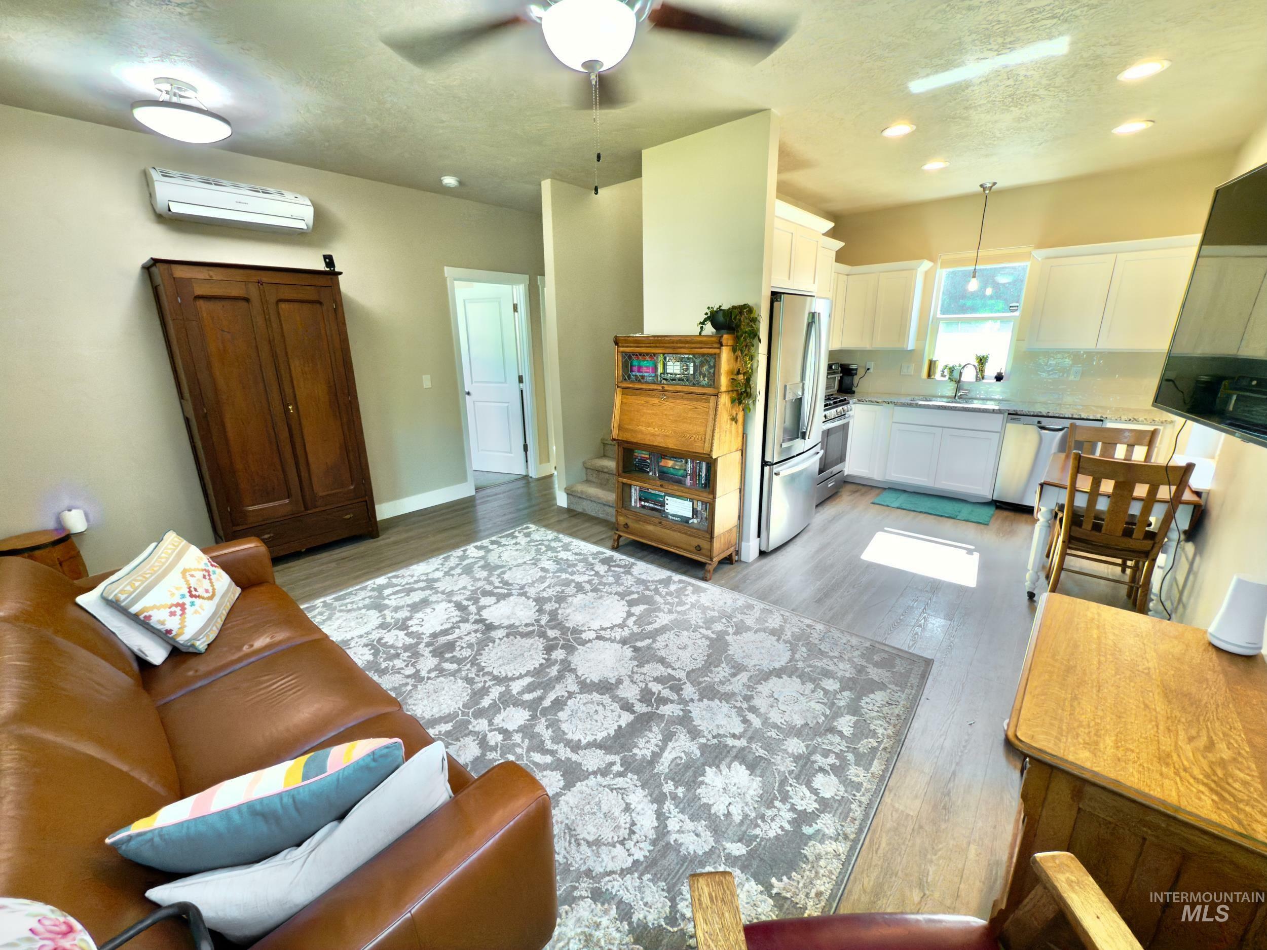 Property Photo: 2459 S Loveland Lane ID 83705
