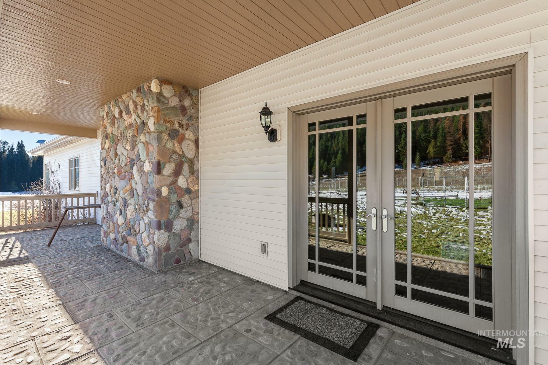 828 W Fork Eagle Creek Rd  Wallace ID 83873 photo