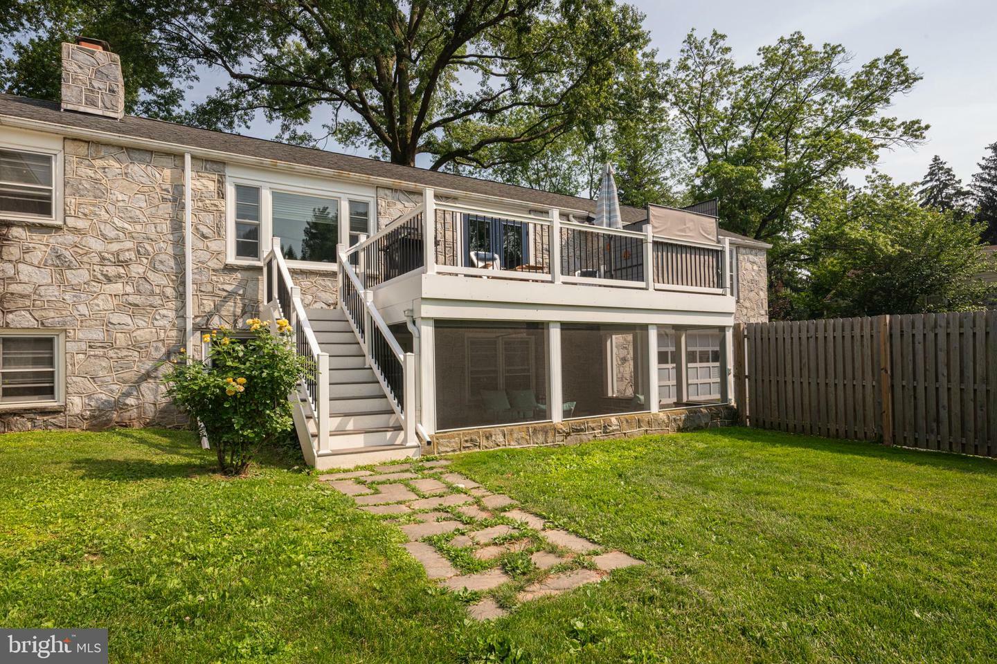 Property Photo:  1409 Kutz Drive  PA 19465 