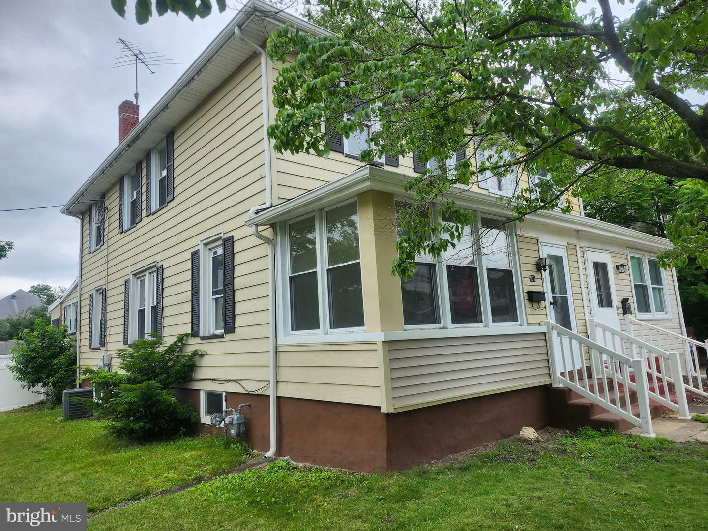 301 Heulings Avenue  Riverside NJ 08075 photo