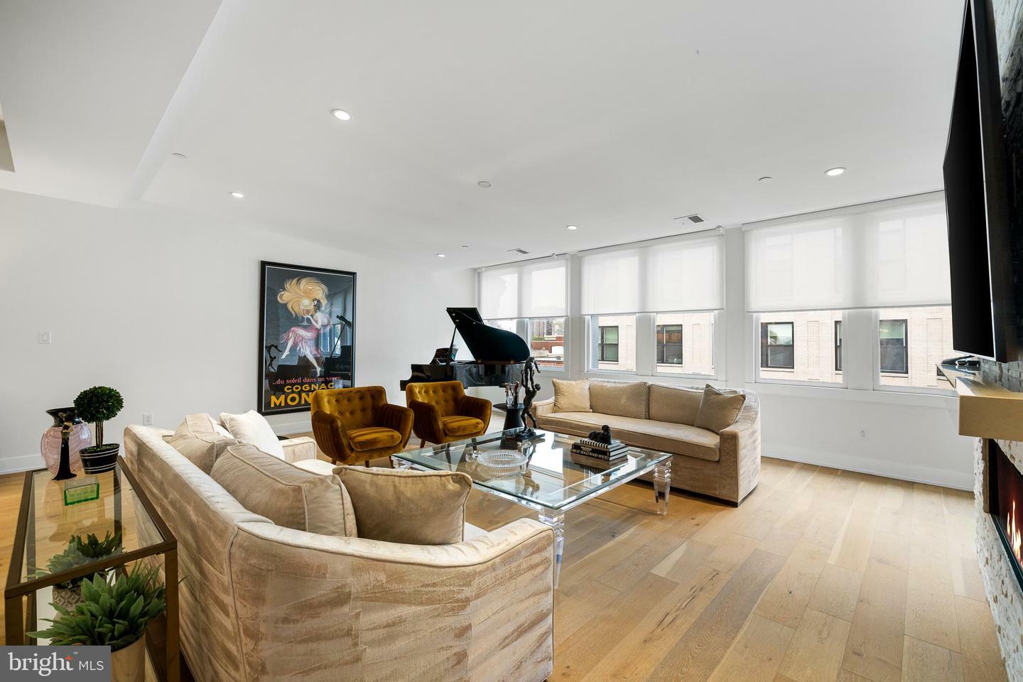 Property Photo: 20 S Letitia Street 5B PA 19106