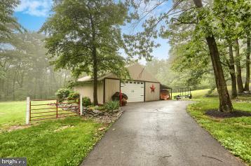 Property Photo:  20 Tower Road  PA 17019 