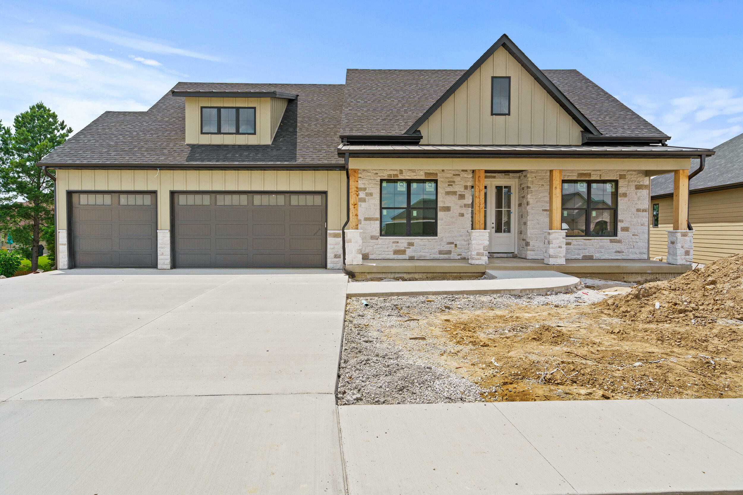 5313 Butter Cup Dr  Columbia MO 65203 photo