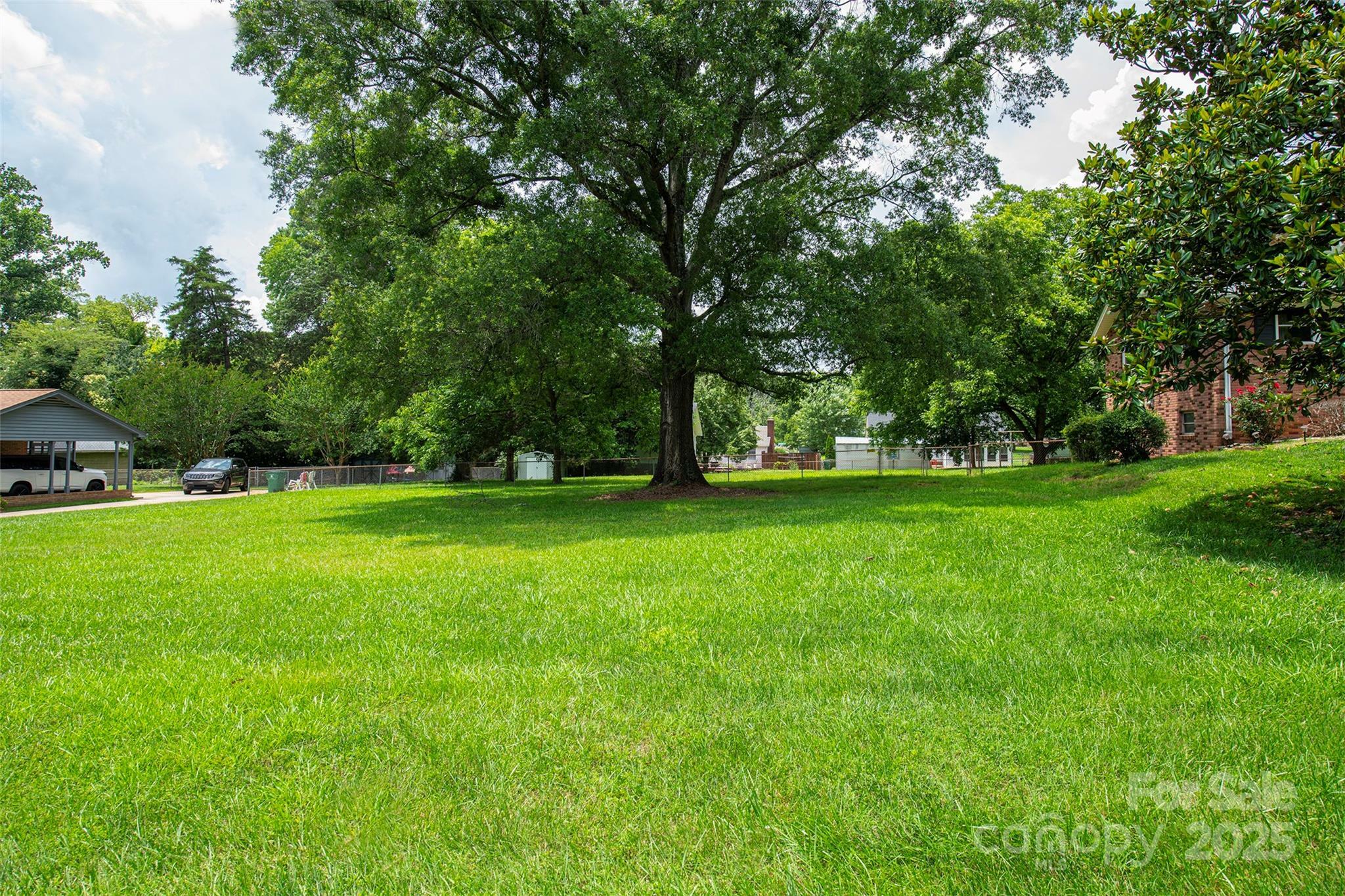 Property Photo: 1224 Manchester Lane NC 28227