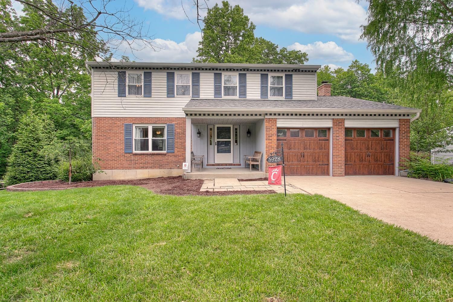 Property Photo: 5928 Woodspoint Drive OH 45150